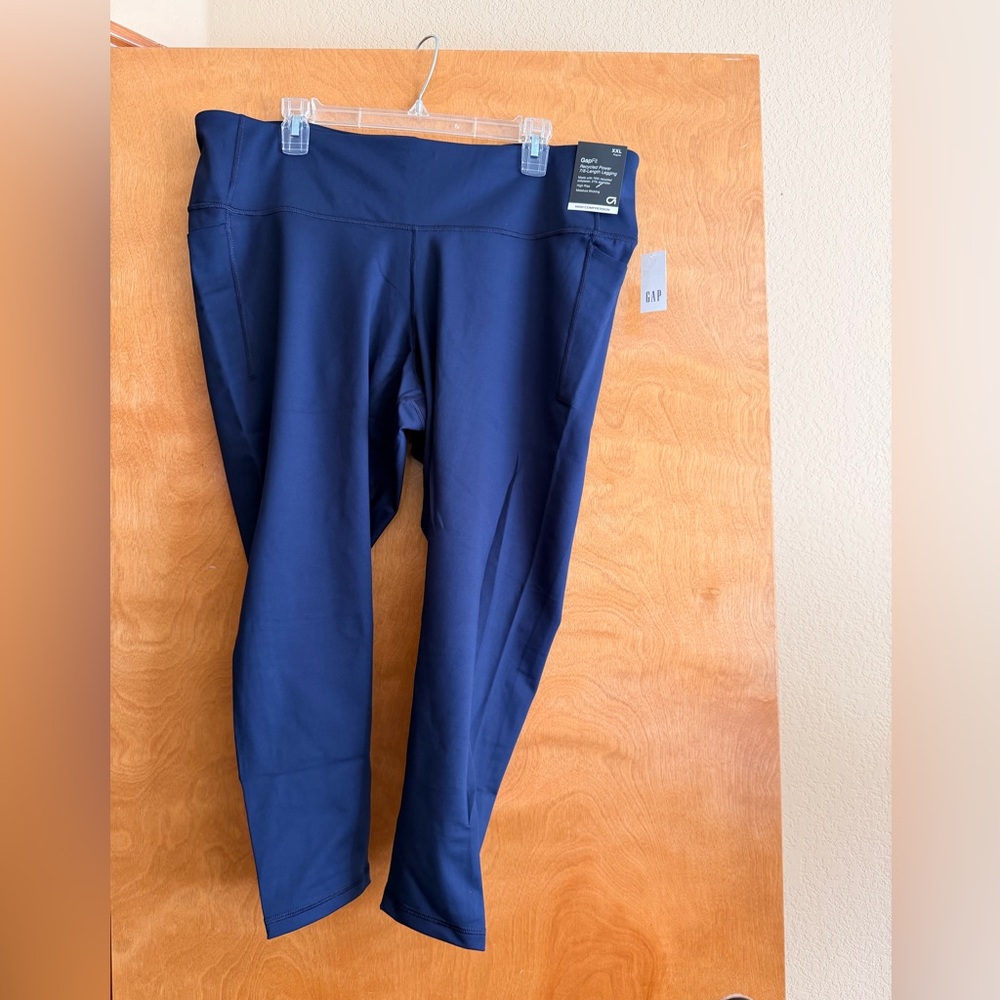 GAP 7/8 High Compression Leggings